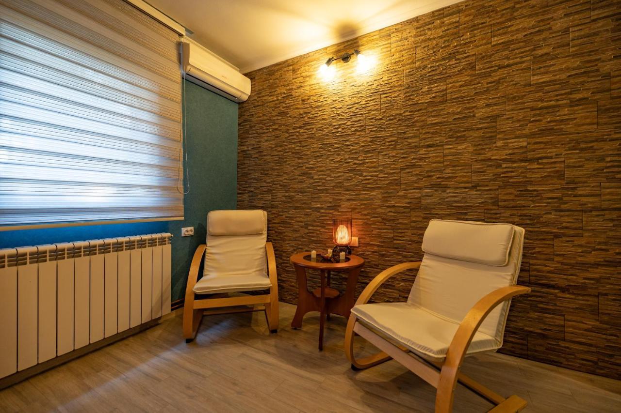 Garni Hotel Lama Kragujevac Ngoại thất bức ảnh