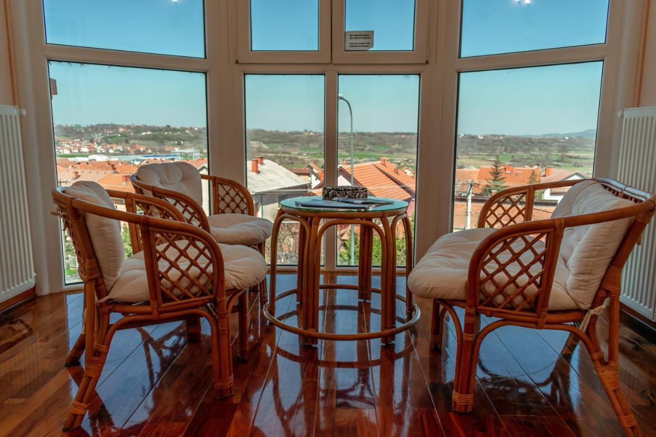 Garni Hotel Lama Kragujevac Ngoại thất bức ảnh