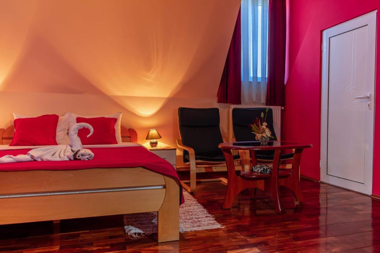 Garni Hotel Lama Kragujevac Ngoại thất bức ảnh